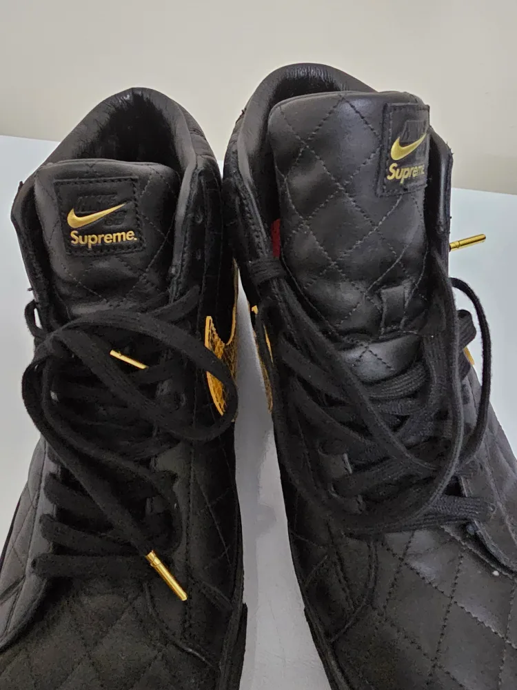 Nike x Supreme Blazer Mid image indicator(2)