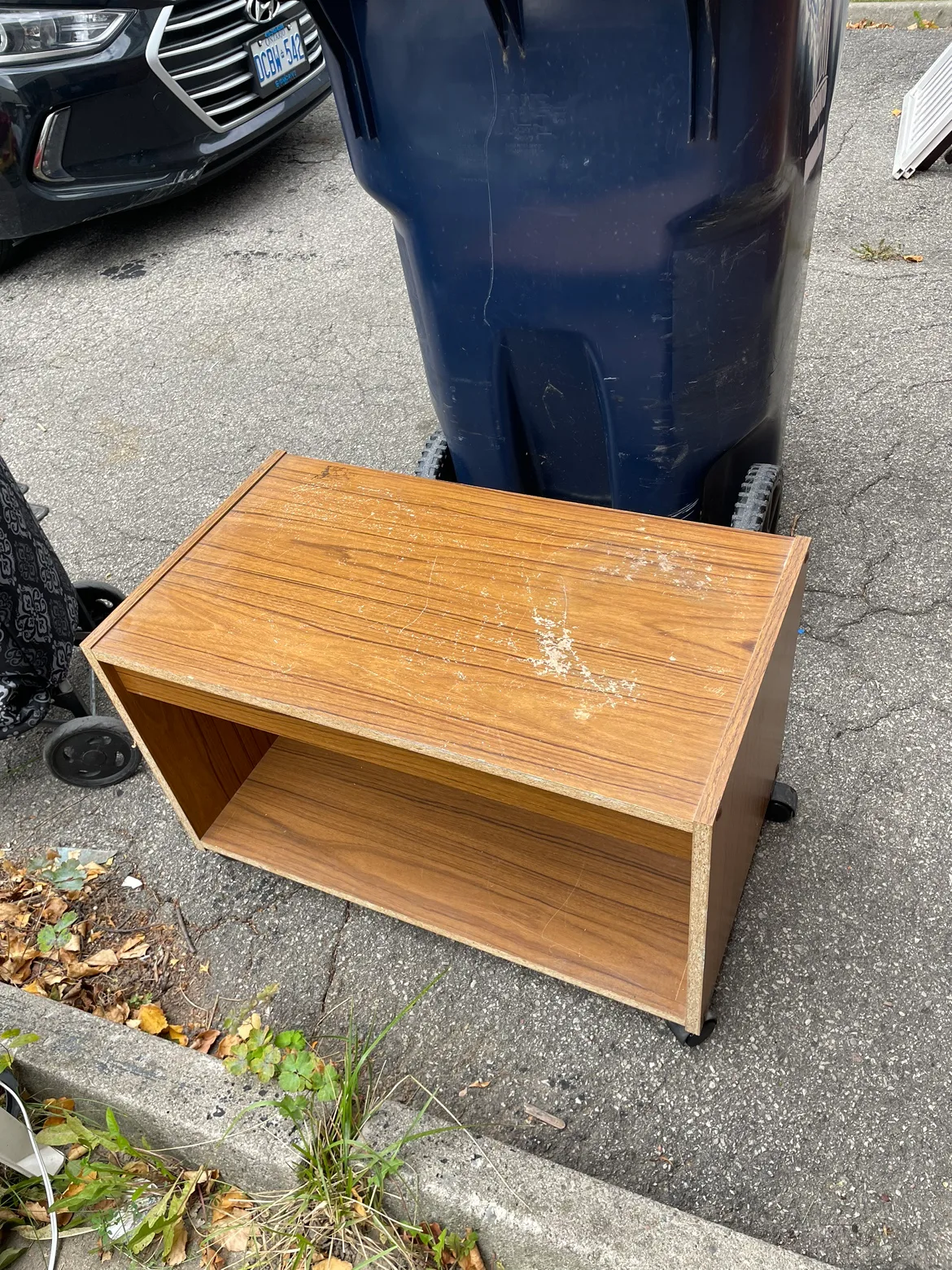 15x18x28 inch. Rolling Shelf Unit thumbnail
