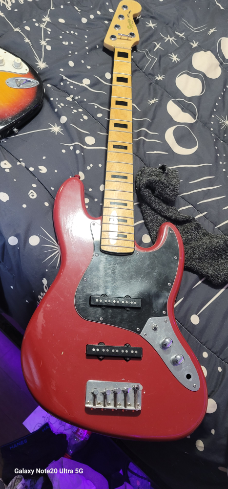 Squier Jazz Bass