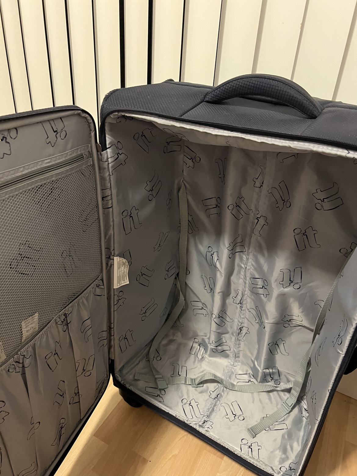 Luggage Cards and Socks