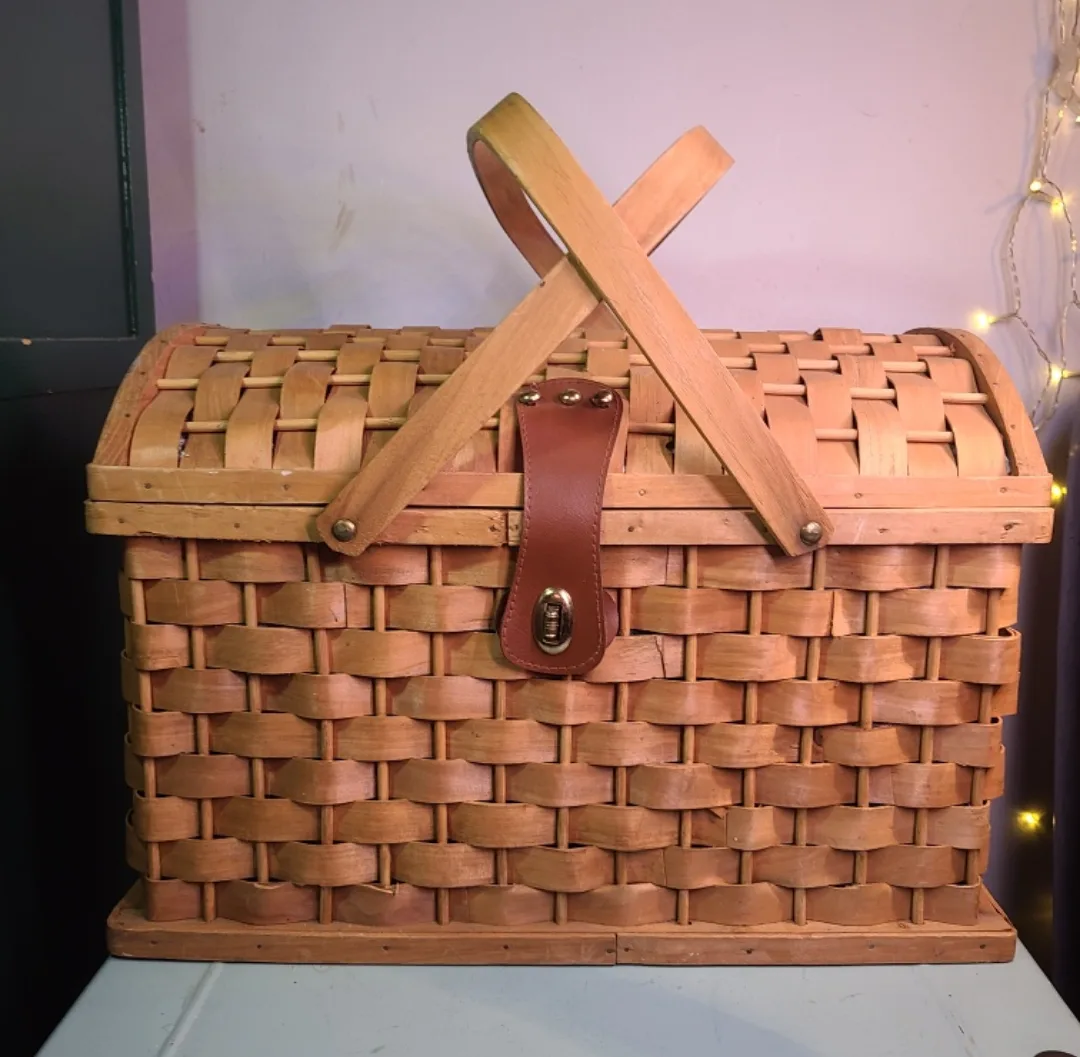 Vintage Woven Picnic Basket thumbnail