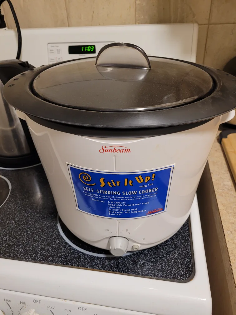 Sunbeam Self-Stirring Crock Pot thumbnail