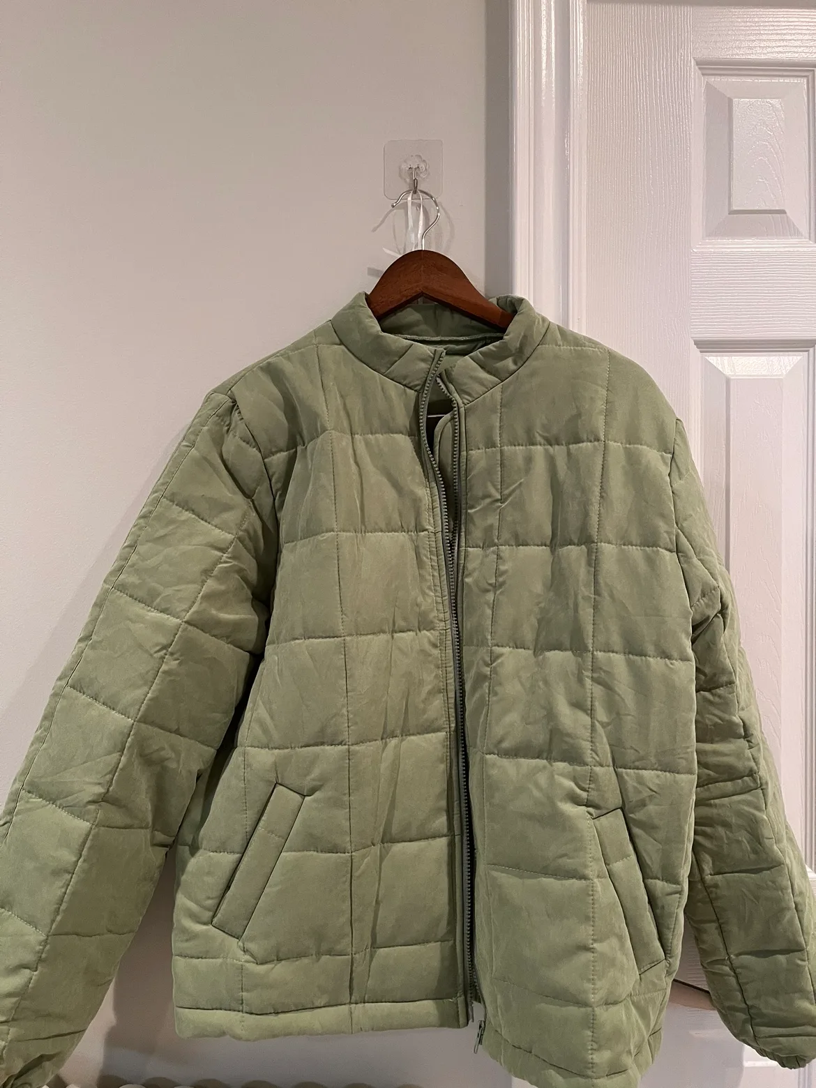 BRAND NEW Green Quilted Jacket image indicator(2)