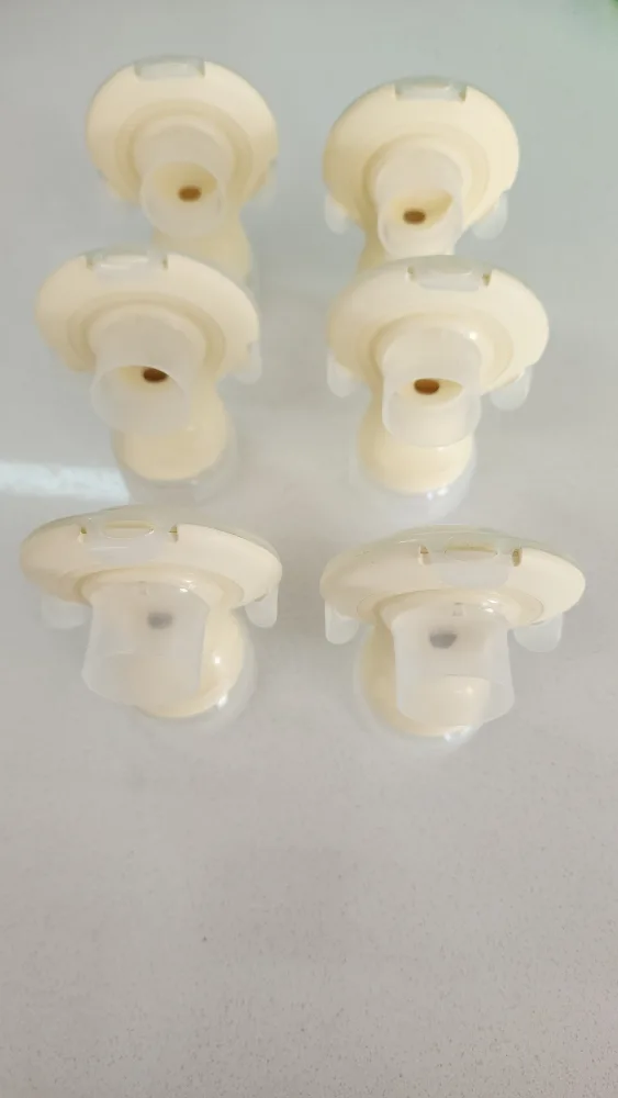Medela Pump Heads #freecycle thumbnail