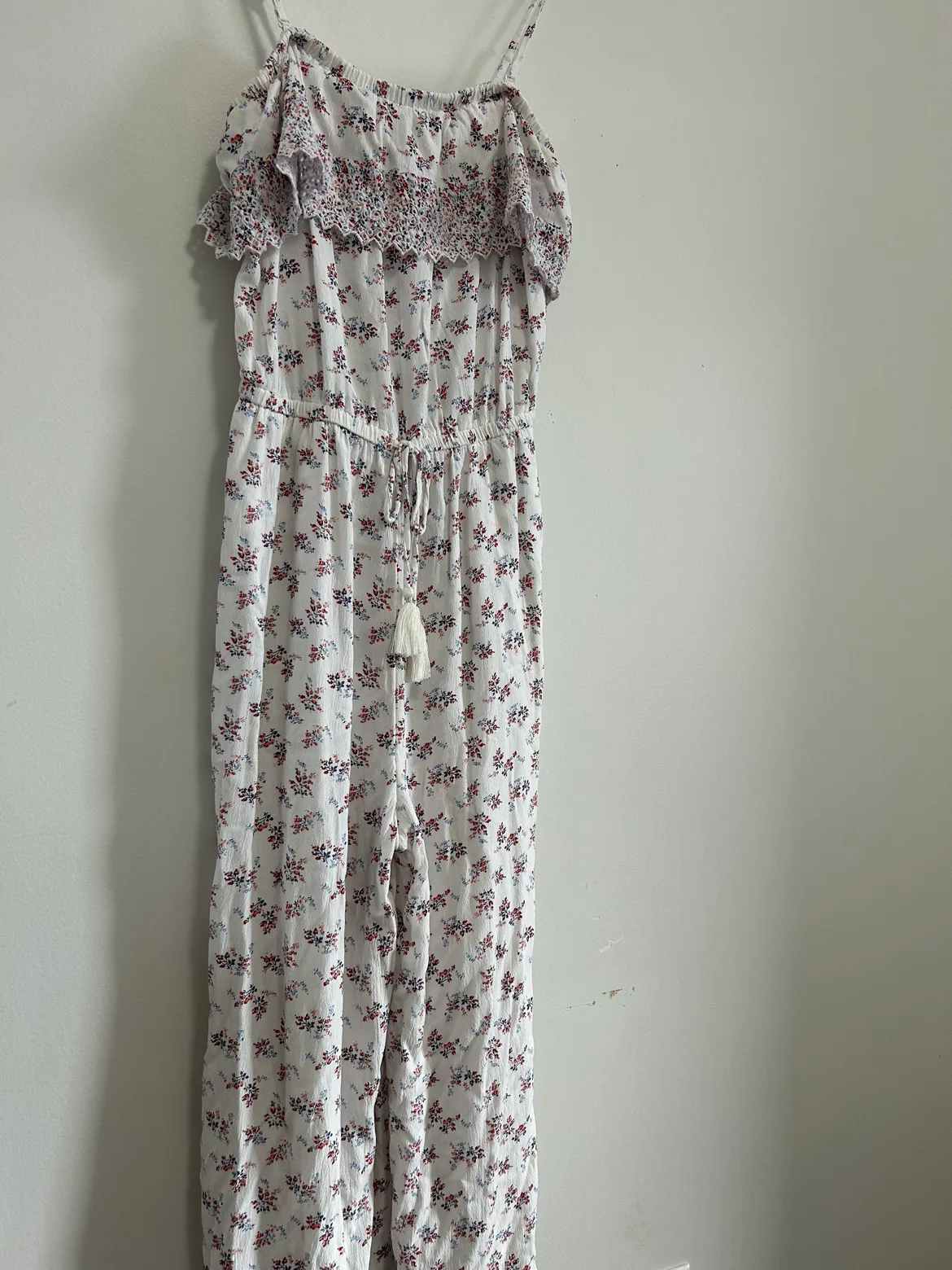 American Eagle Floral Jumpsuit image indicator(4)