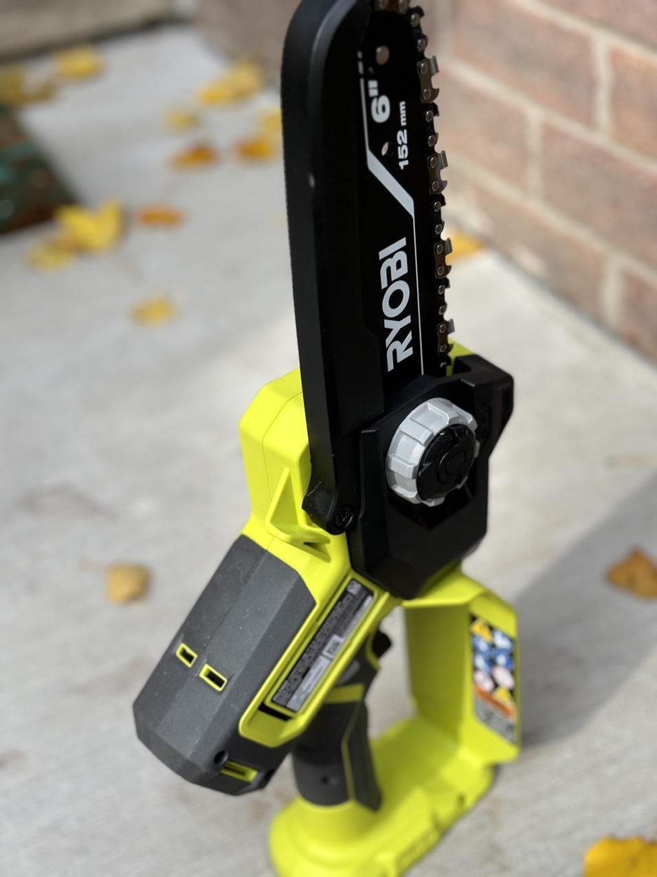 Ryobi 18V Cordless Chainsaw - photo 3