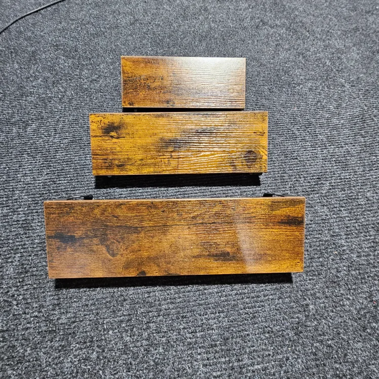 Set of 3 Floating Shelves thumbnail