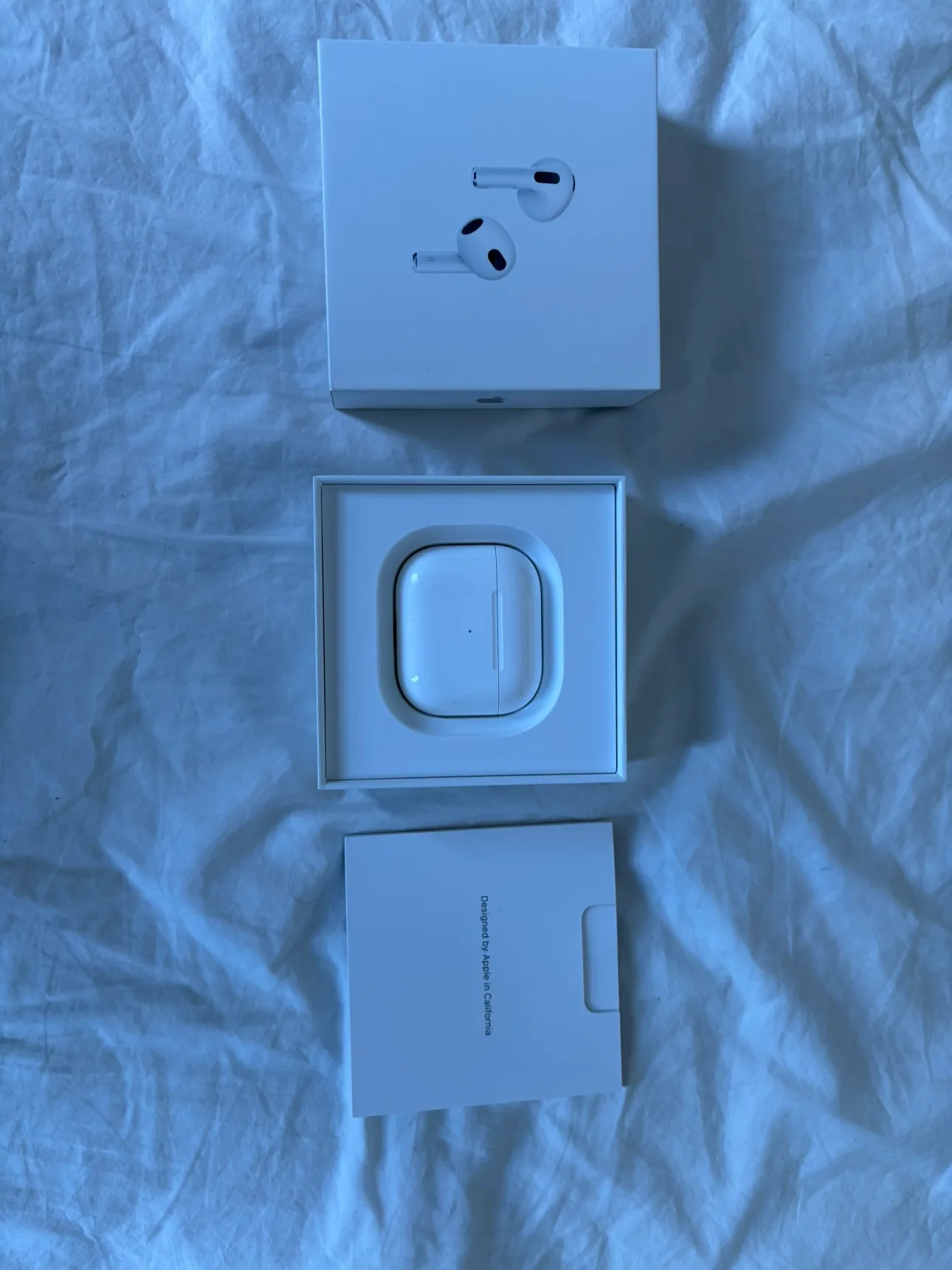 Apple AirPods 2nd Generation image indicator(4)