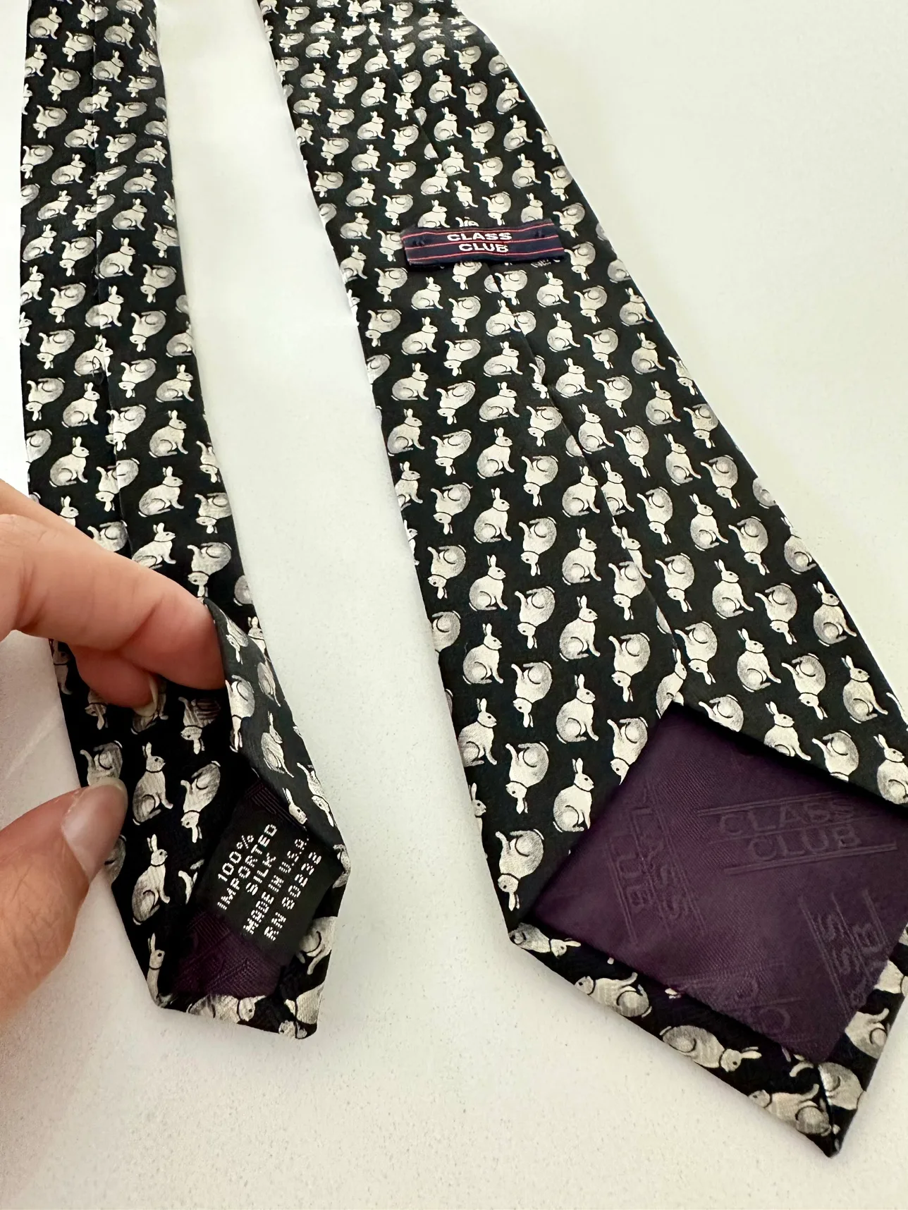 Vintage 100% Silk Ties image indicator(6)