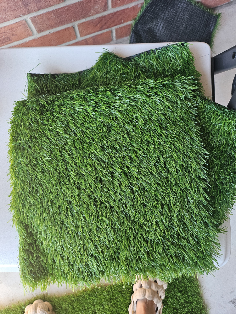 Artificial Grass tiles 6 tiles available