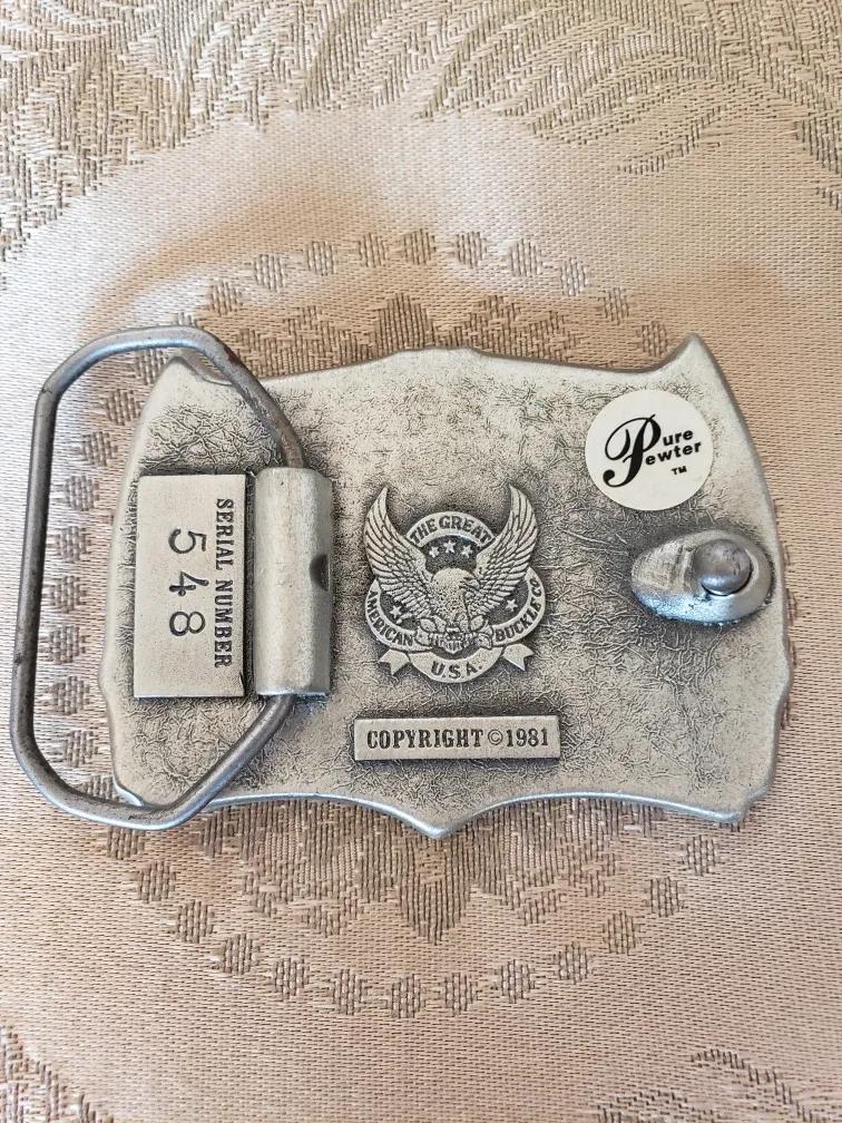 Skull and Crossbones Belt Buckle image indicator(2)