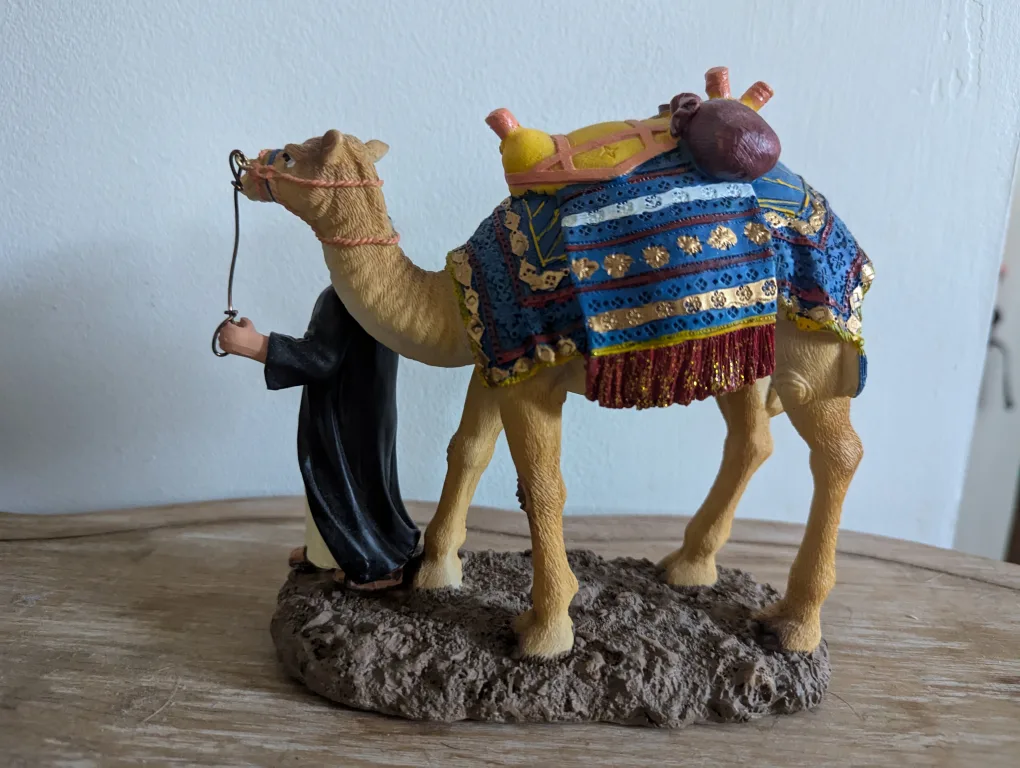 Camel Figurine thumbnail