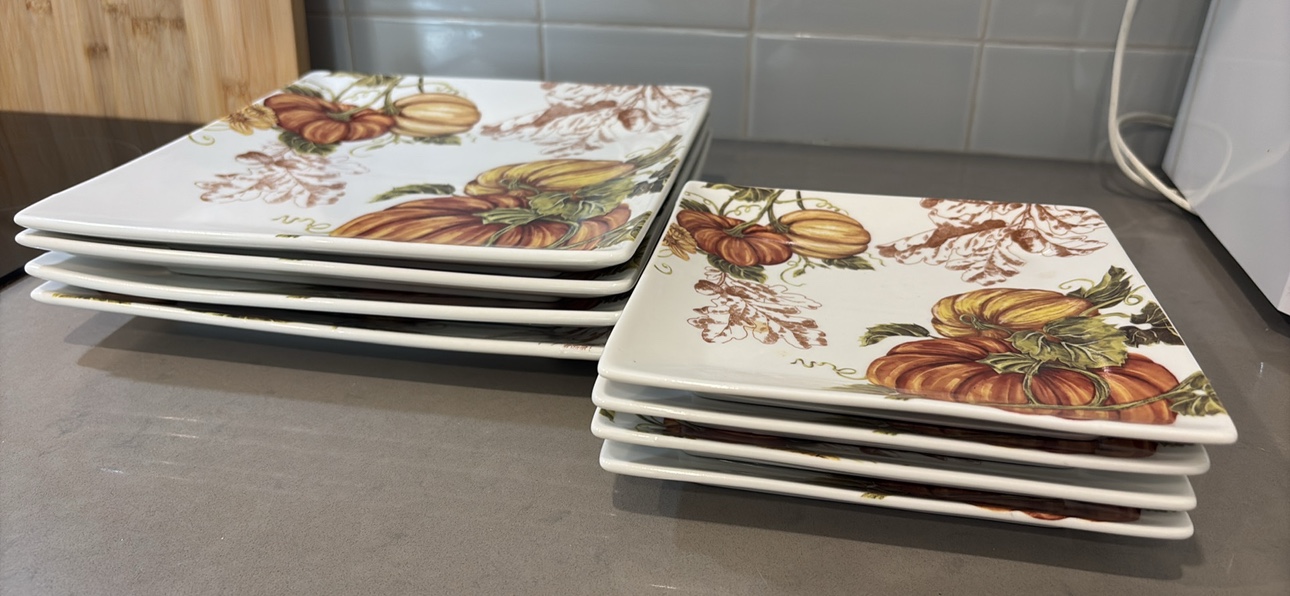 “New” Pumpkin Dinnerware Set - photo 2