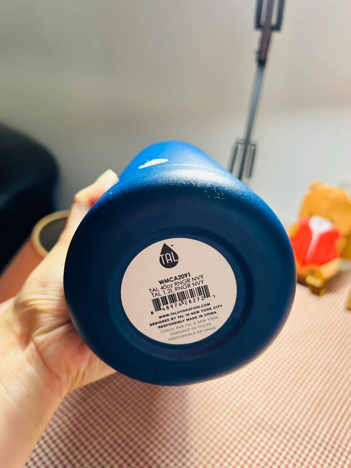 TAL 40oz Water Bottle image indicator(3)