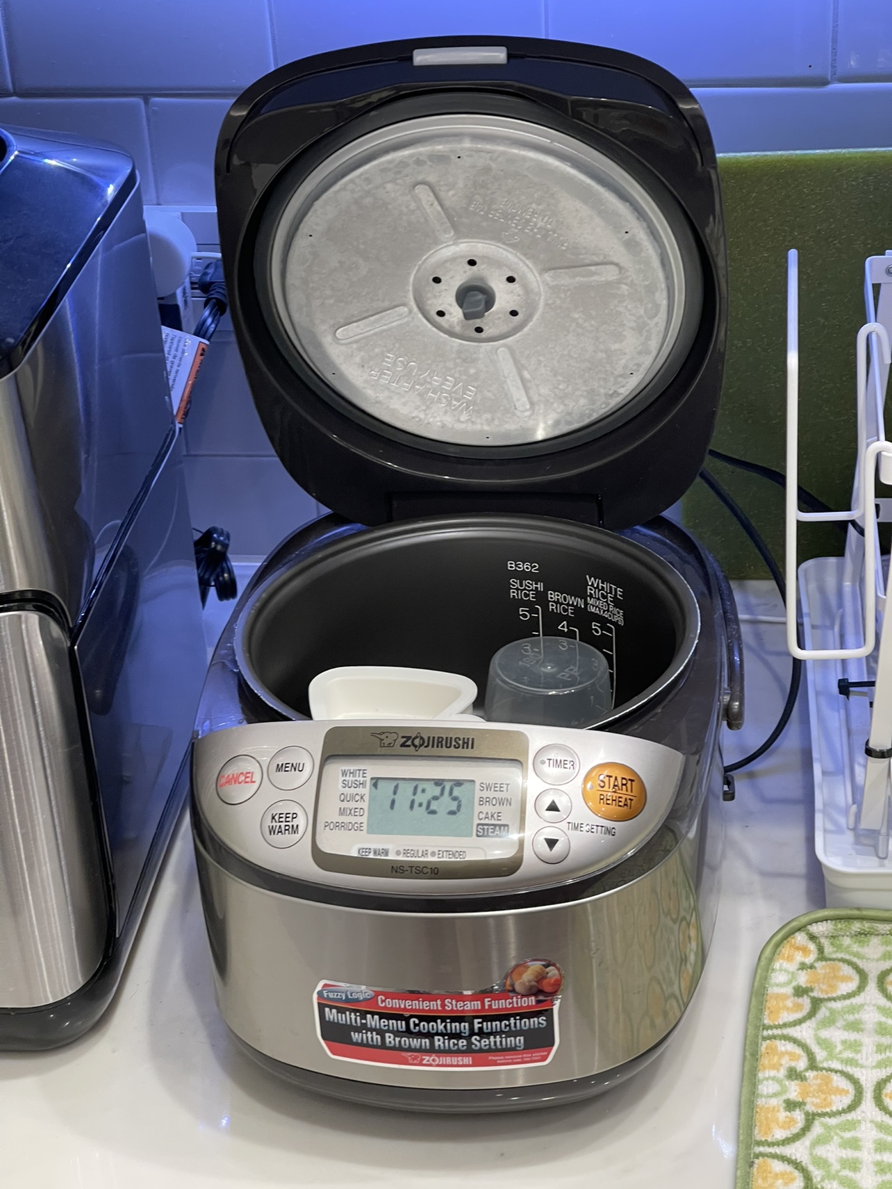 Zojirushi Rice Cooker - photo 2