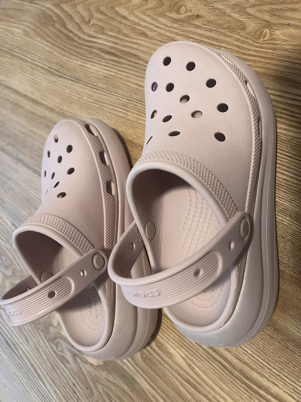 Women's Pink Platform Crocs - photo 2