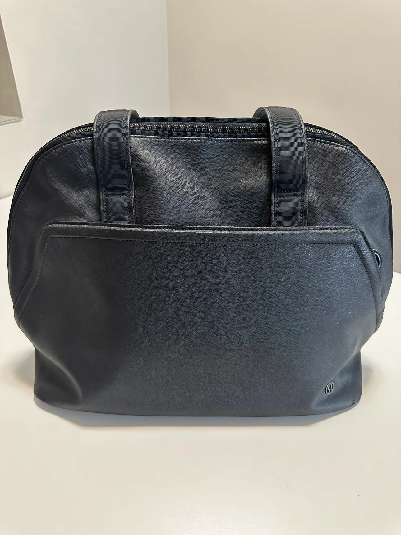 Lululemon  Bag image indicator(2)