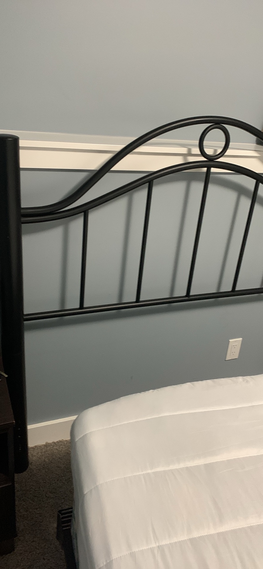 Black Metal Headboard Queen Size - photo 2