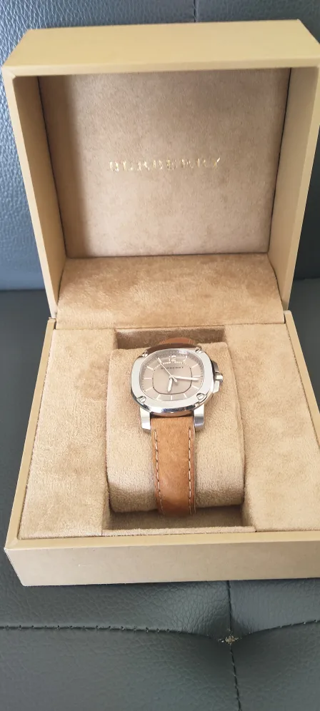 Burberry Watch thumbnail