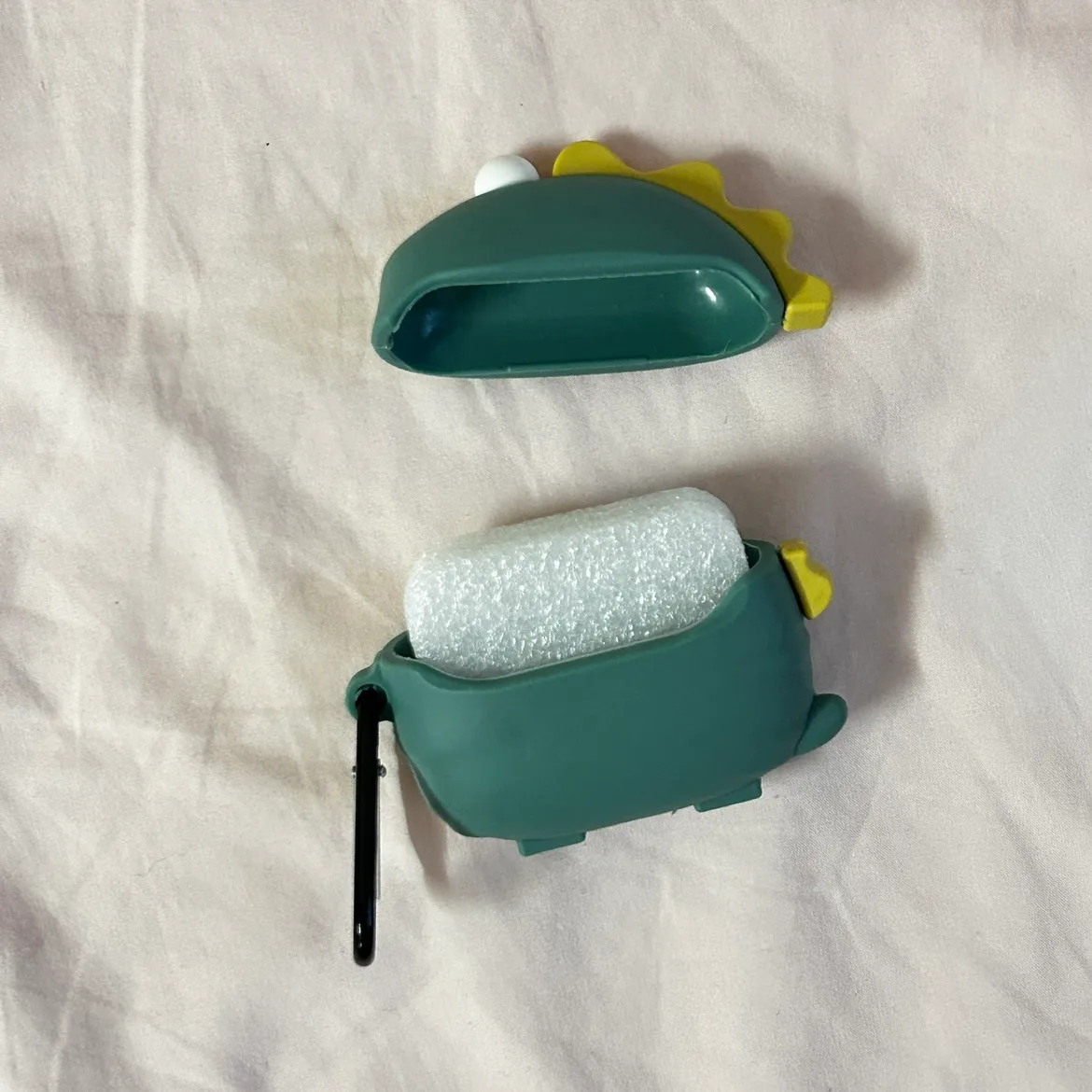 NEW Dinosaur Airpods Pro Case image indicator(3)