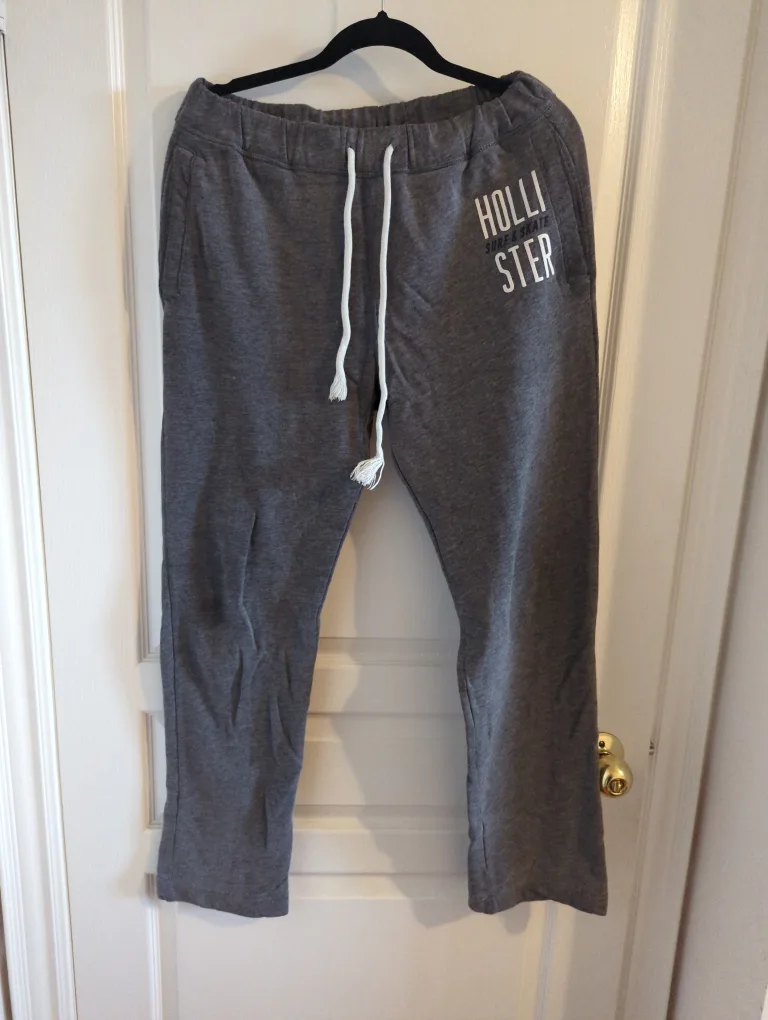 Hollister Grey Sweatpants Size Small thumbnail