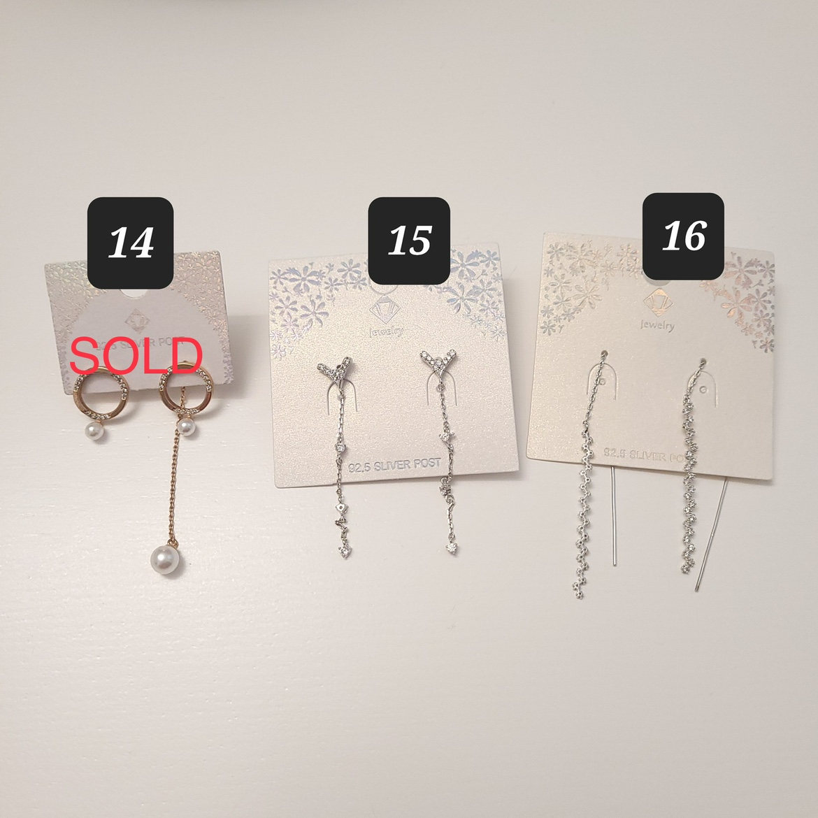 Brand new earrings - photo 3