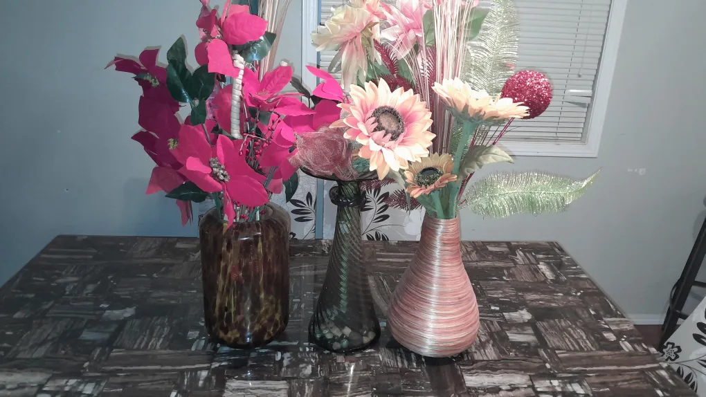 Set of 3 Vases thumbnail