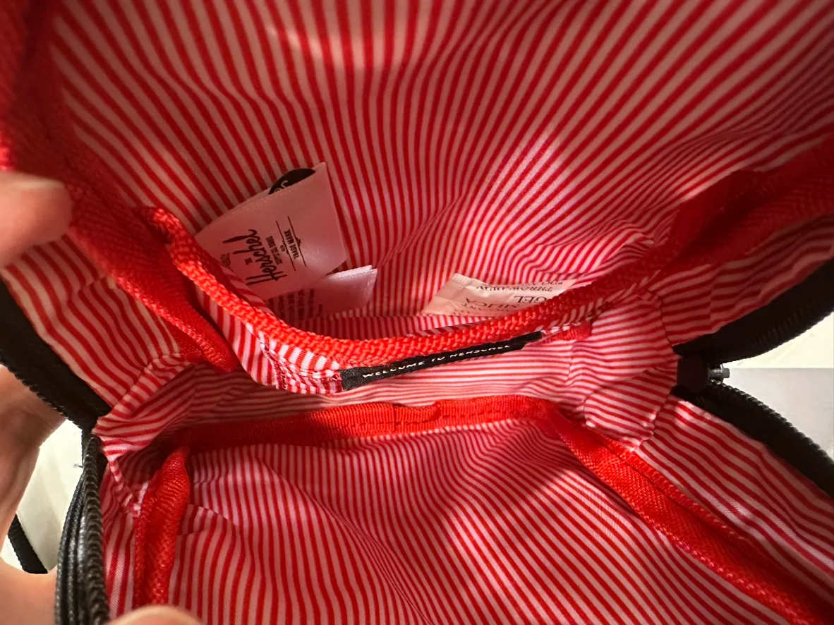 Brand new Herschel Supply Company Nova Crossbody dye wash black image indicator(10)