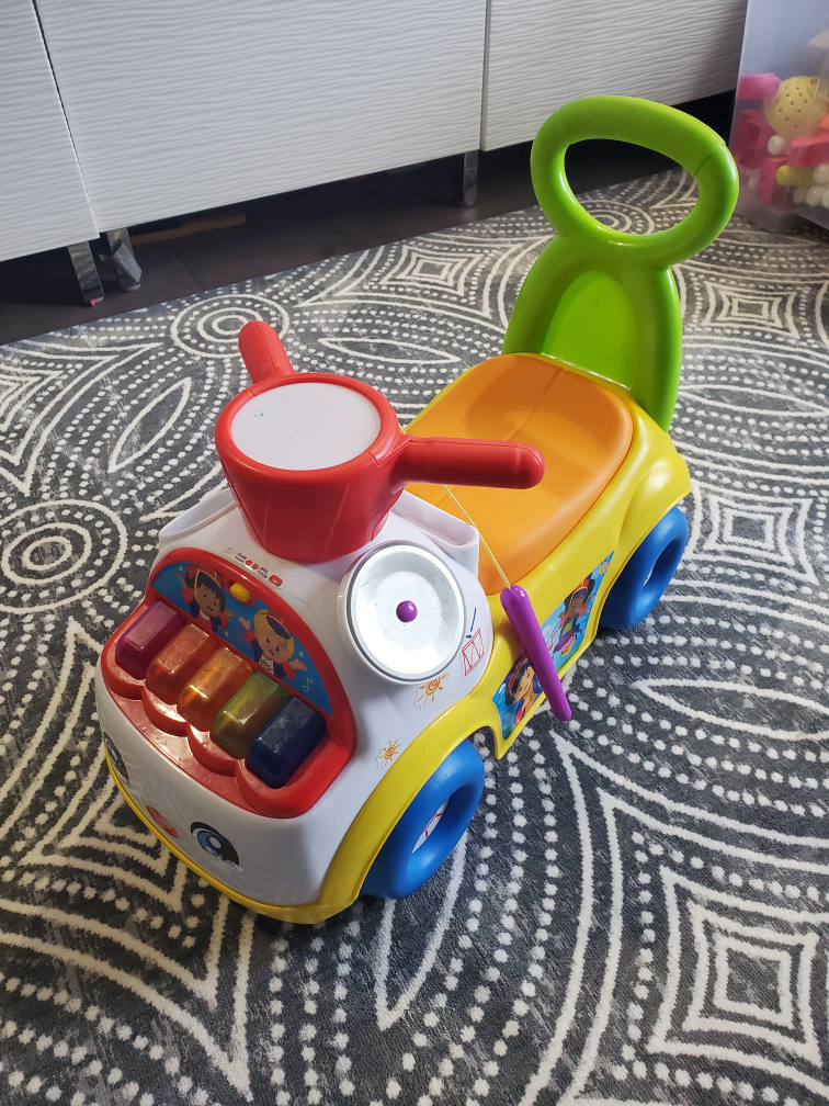 Fisher-Price Laugh & Learn Musical Learning Car