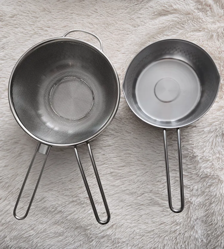 Stainless Steel Pots x2 and strainer 18cm /15cm image indicator(6)