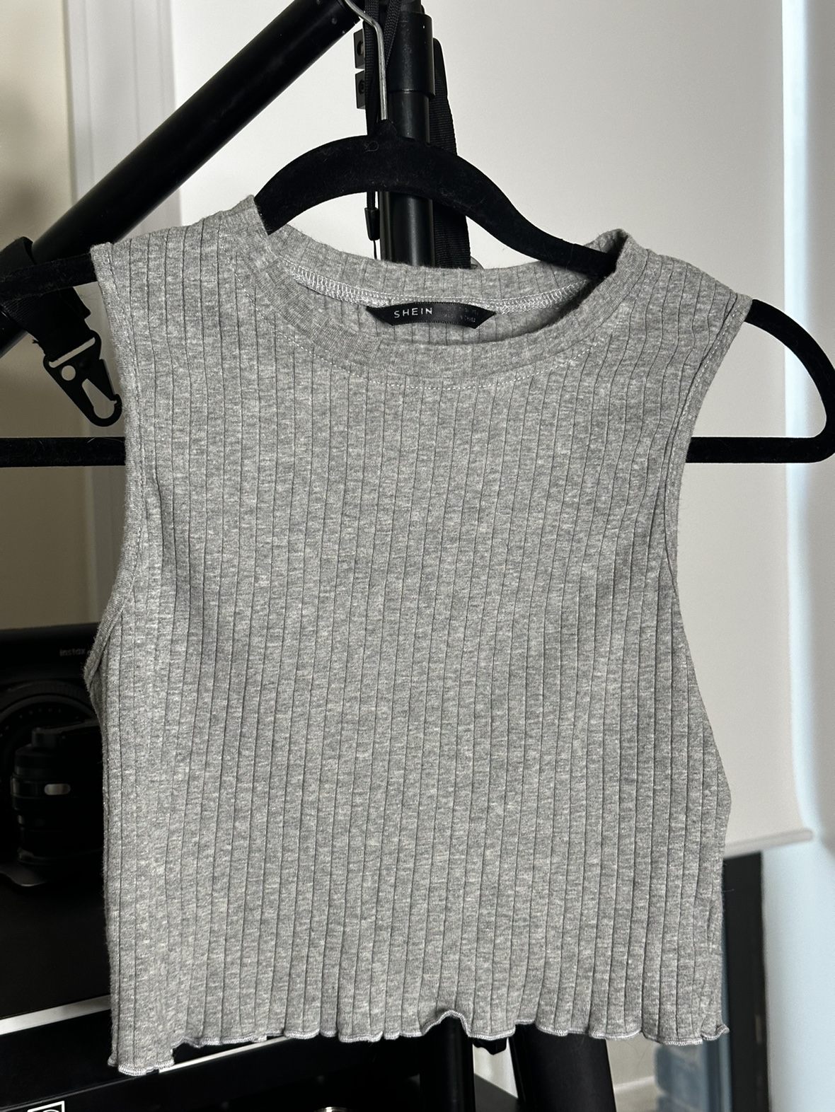 SHEIN Ribbed Crop Top