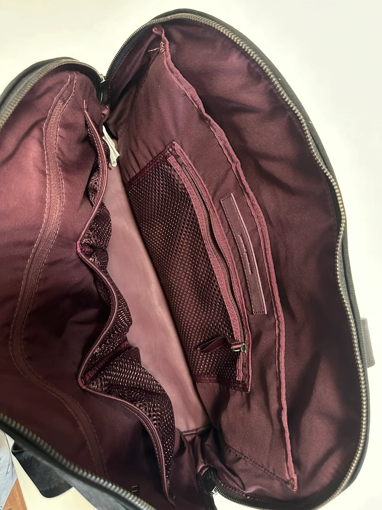 Lululemon  Bag image indicator(5)