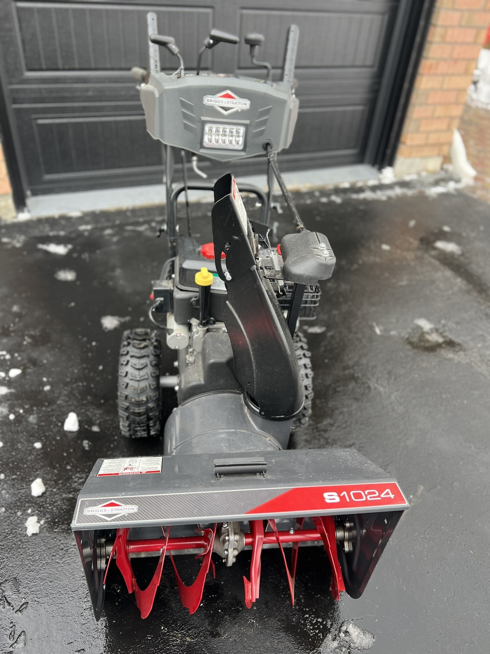 Briggs & Stratton 24" Two Stage Snow Blower - photo 4