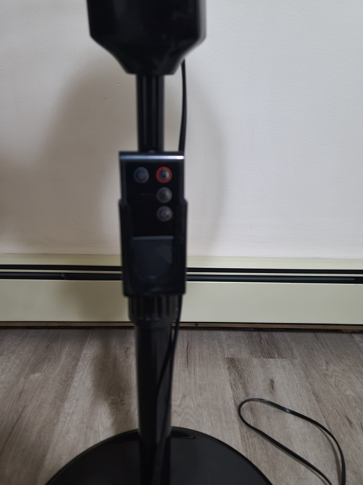 Noma Oscillating Stand Fan - photo 3