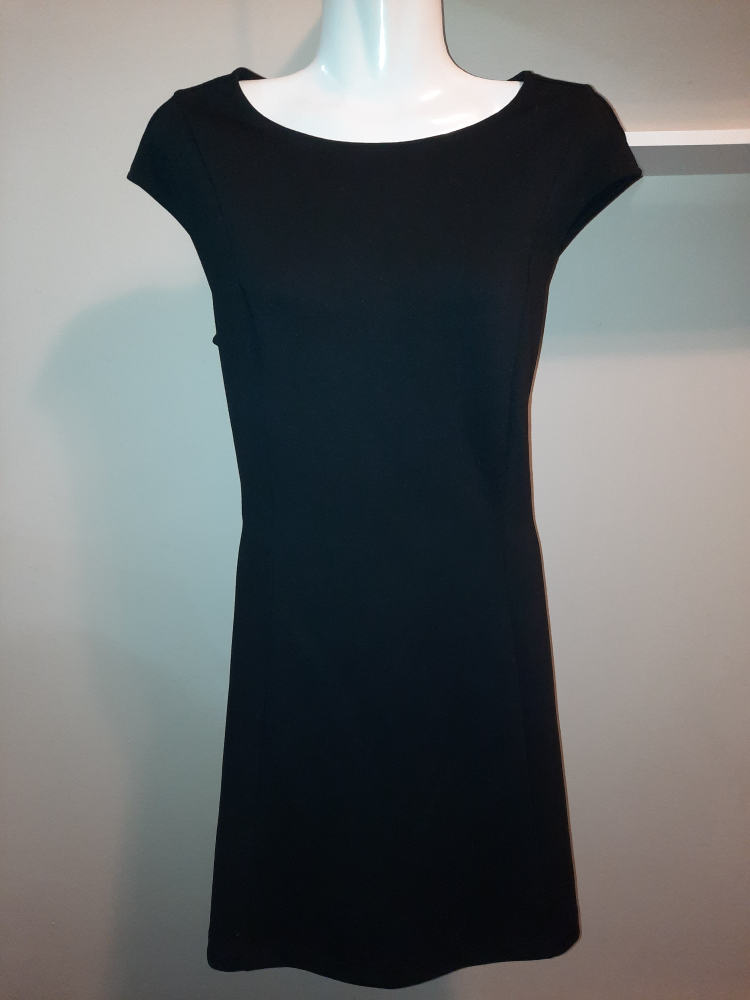 Moving sale ⚠️🚨 Black Dress size 6 GAP - photo 3