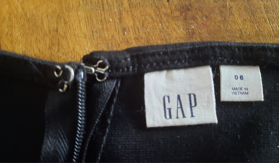 Moving sale ⚠️🚨 Black Dress size 6 GAP - photo 4
