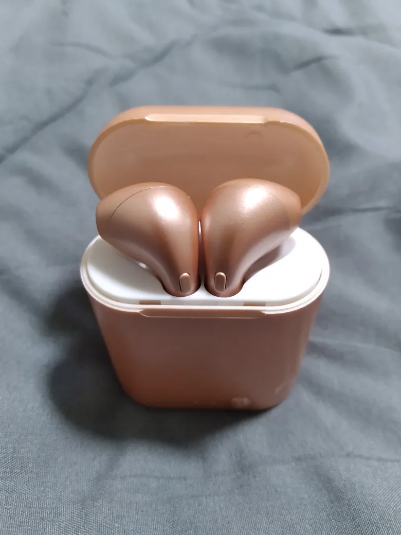 Bluetooth Earbuds thumbnail
