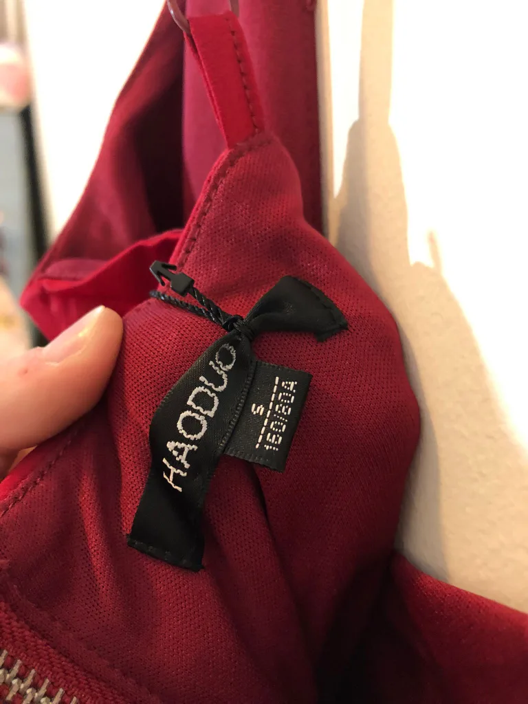 Dark red satin evening dress size S image indicator(6)