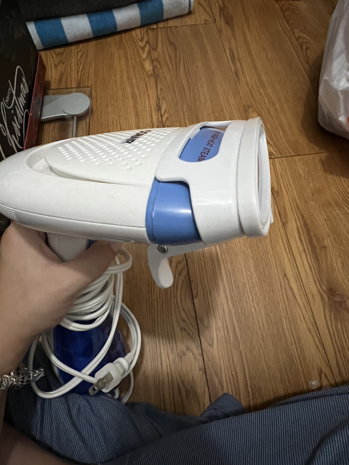 Conair Handheld Garment Steamer - photo 5