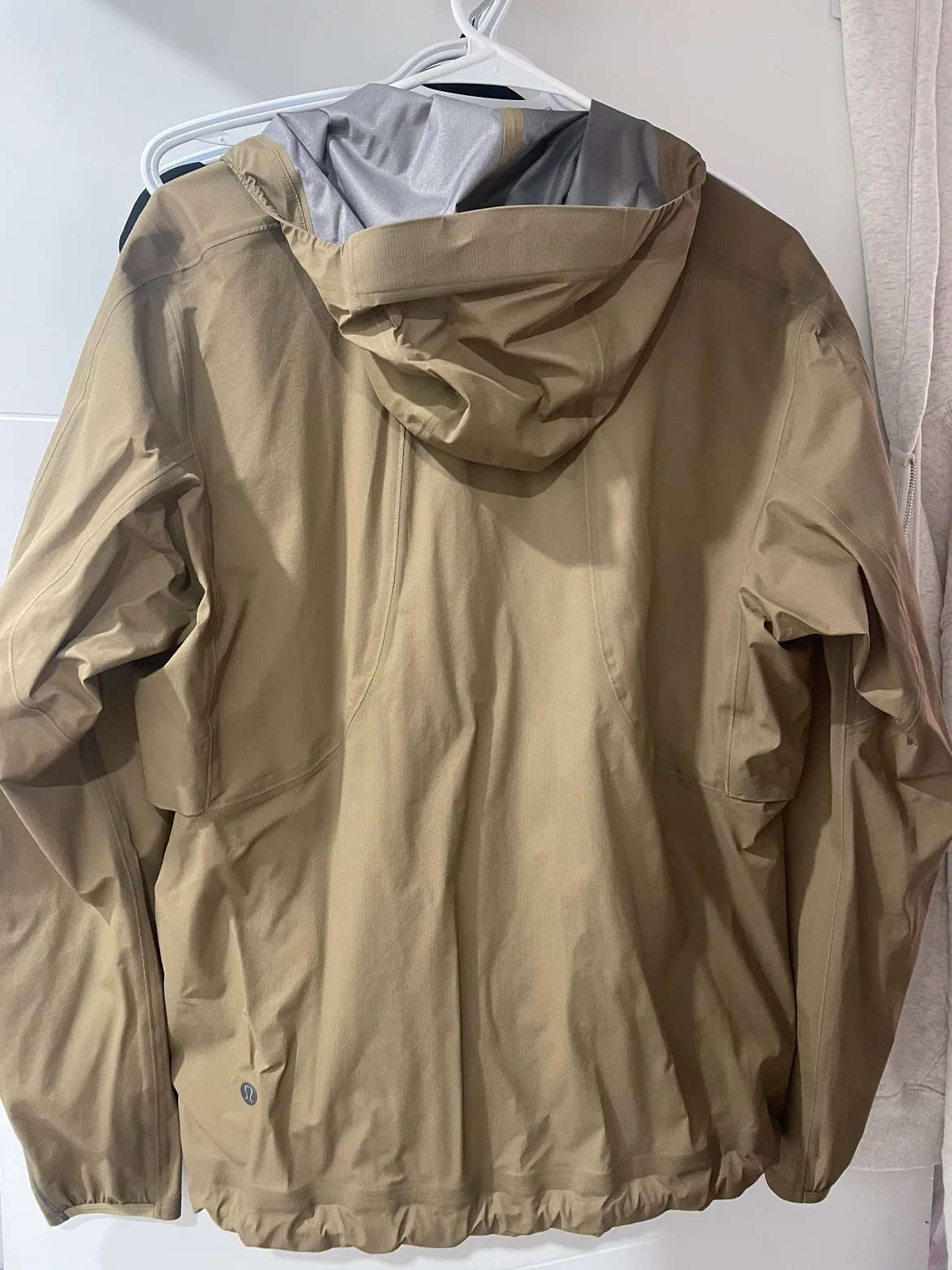 Lululemon Rain Jacket image indicator(3)