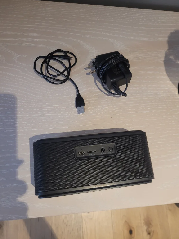 DOSS Bluetooth Speaker image indicator(3)