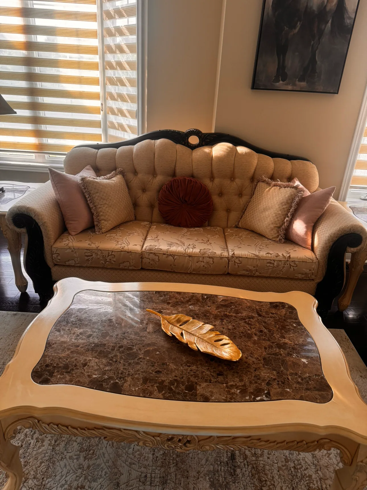 Living Room Furniture Set image indicator(7)