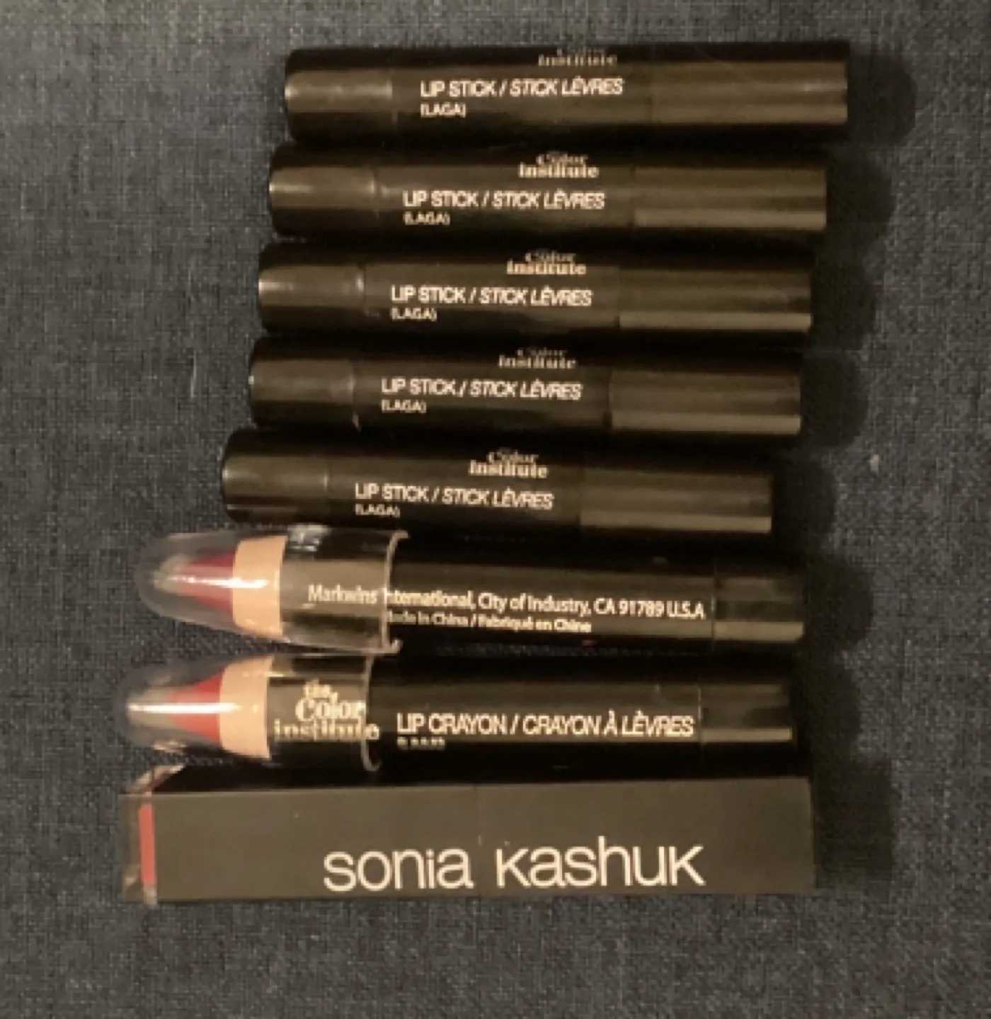 Eight lipsticks and lip crayons thumbnail