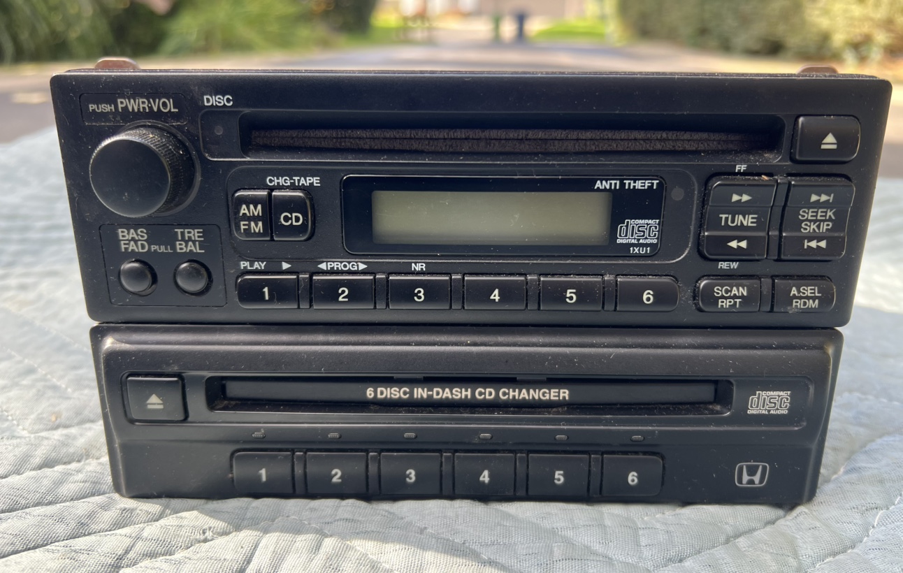 Pioneer FH-X700BT In Dash Radio