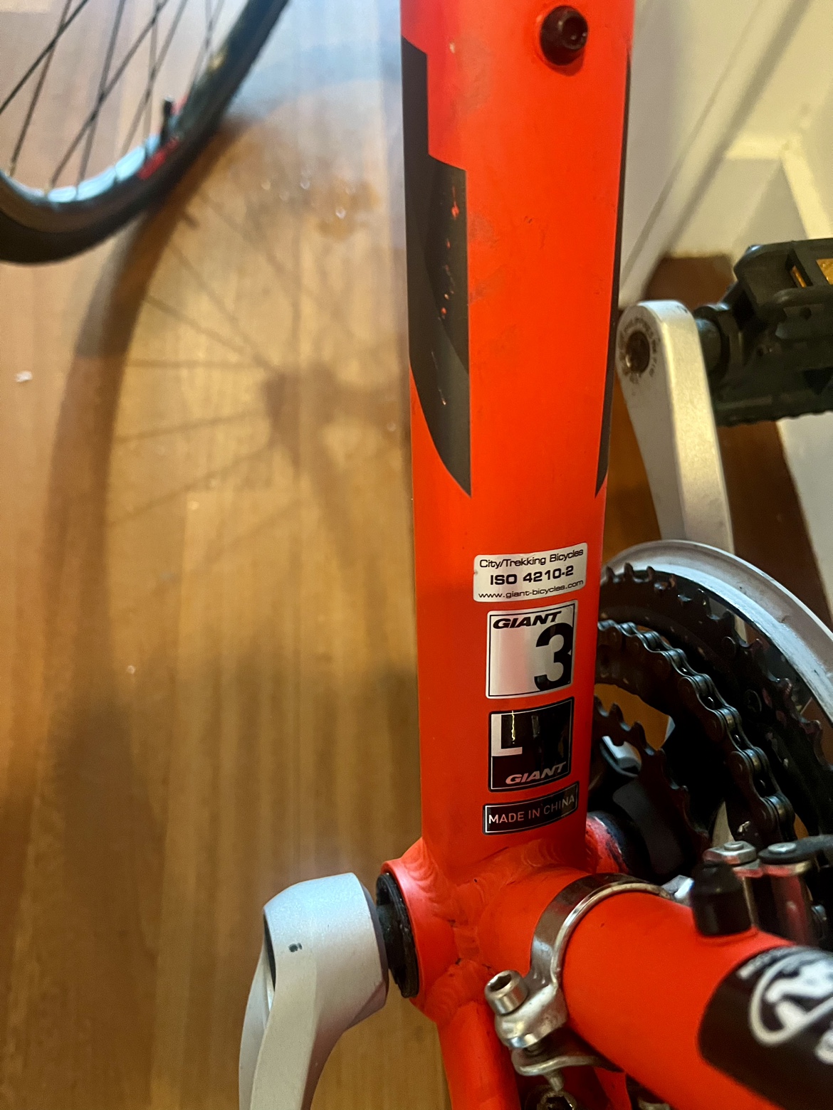 Giant Escape 3 City Bike - Sleek Black & Orange Urban Cruiser - photo 2