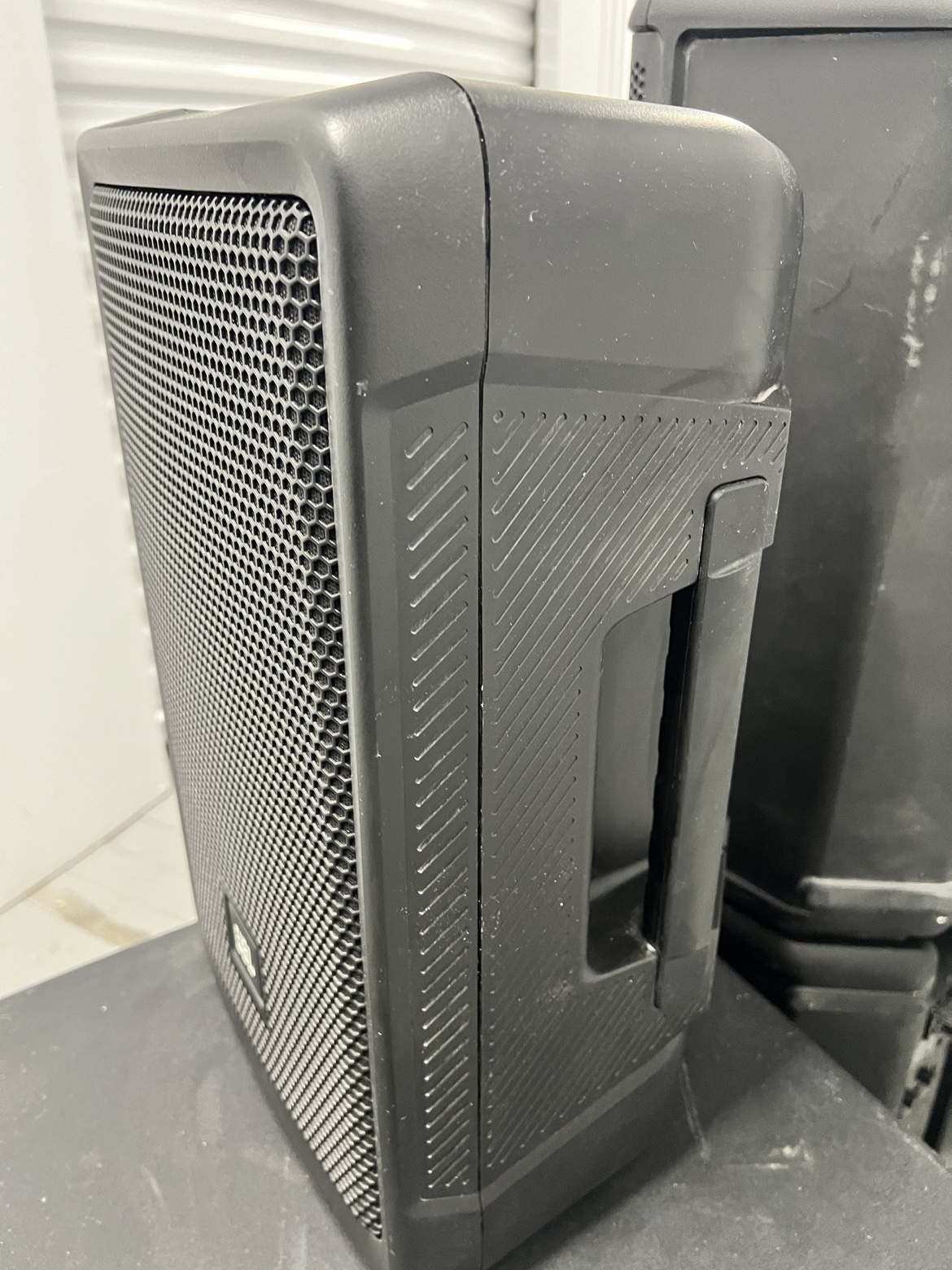JBL EON710 Powered Speaker - photo 2