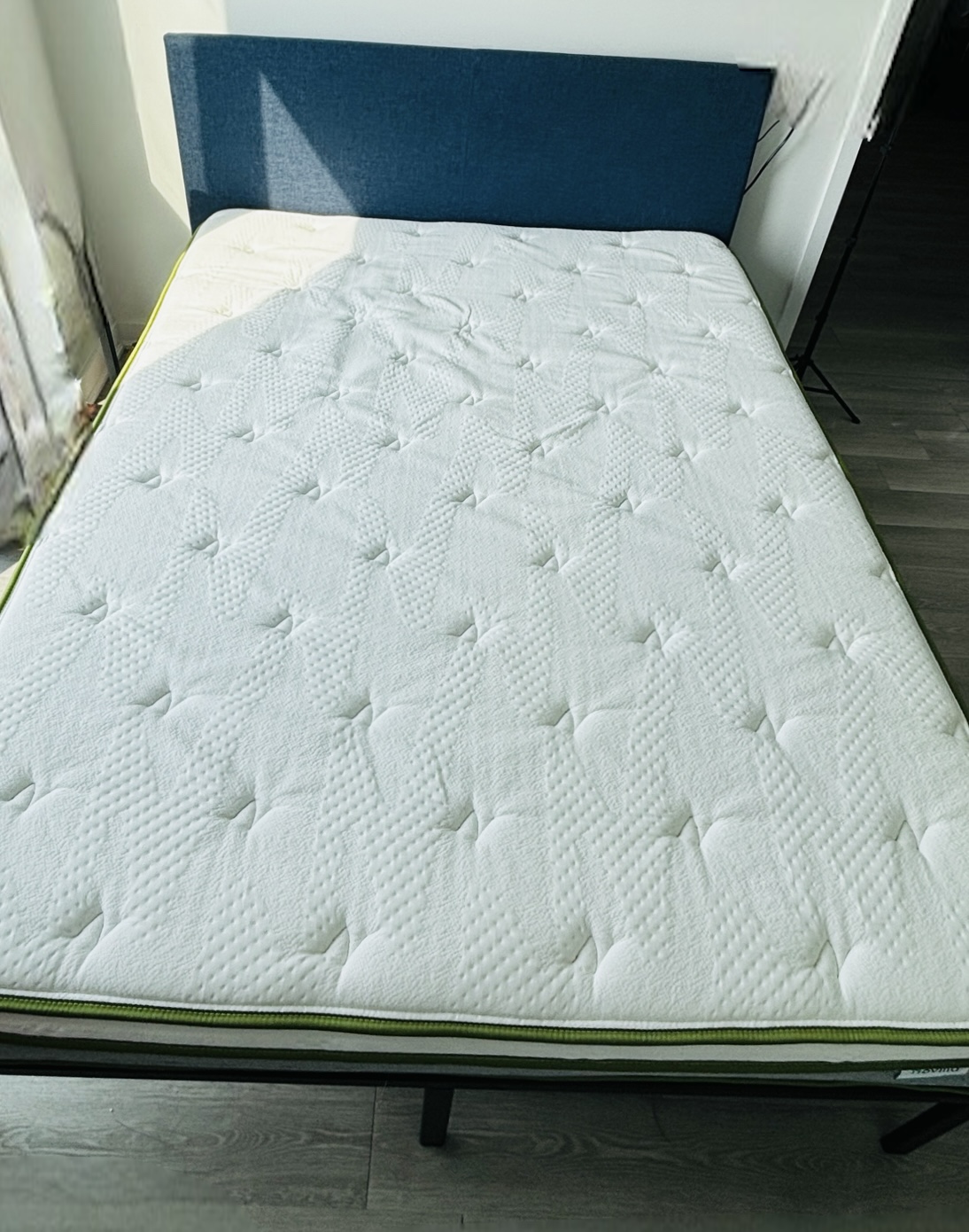 Novilla Queen size mattress - photo 2