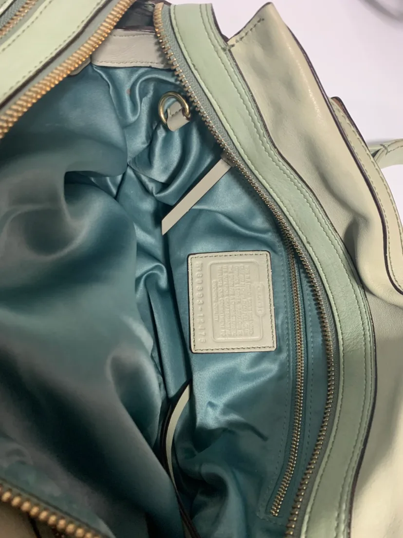 Rare Coach Hampton shopper satchel