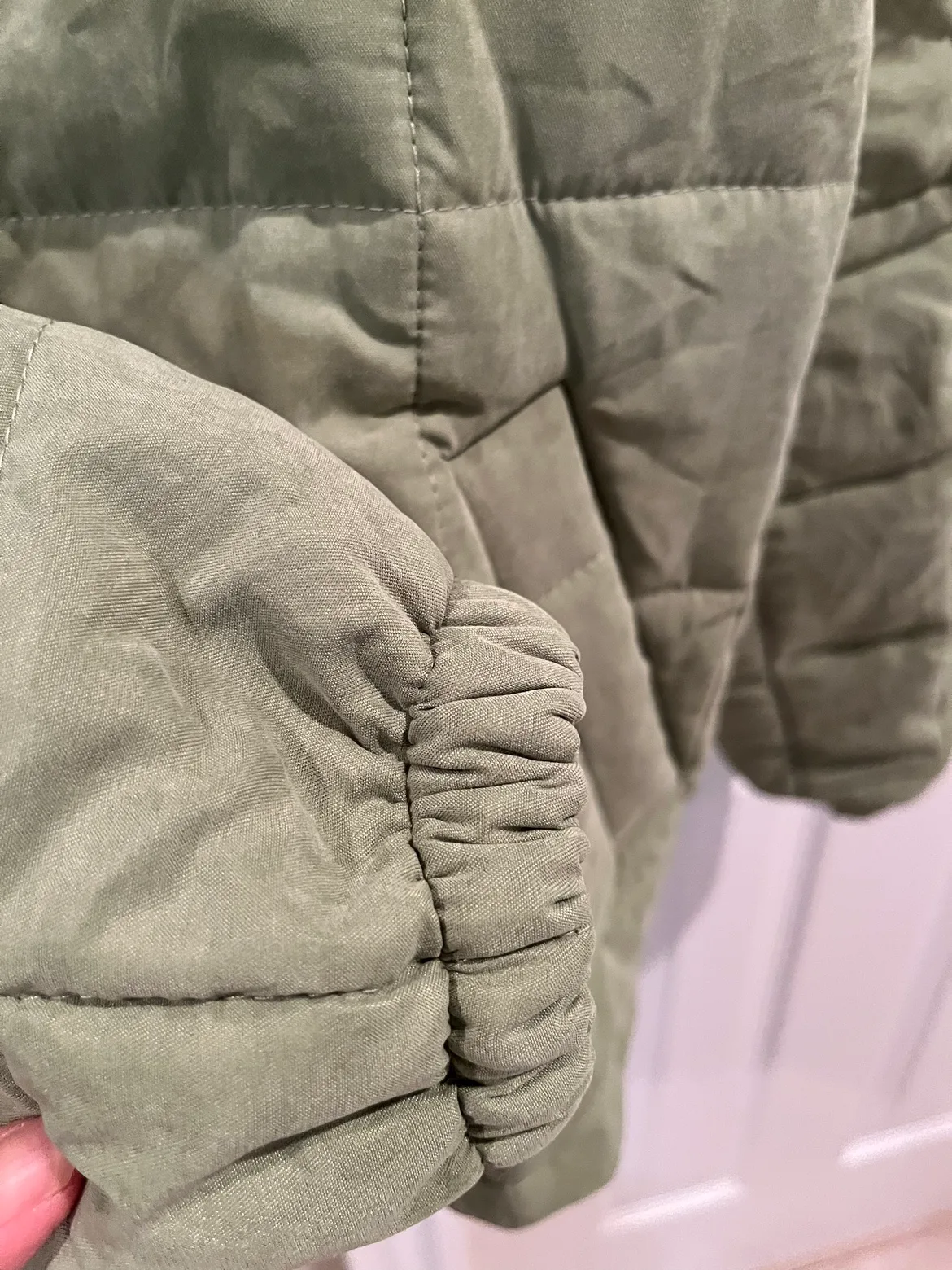 BRAND NEW Green Quilted Jacket image indicator(6)