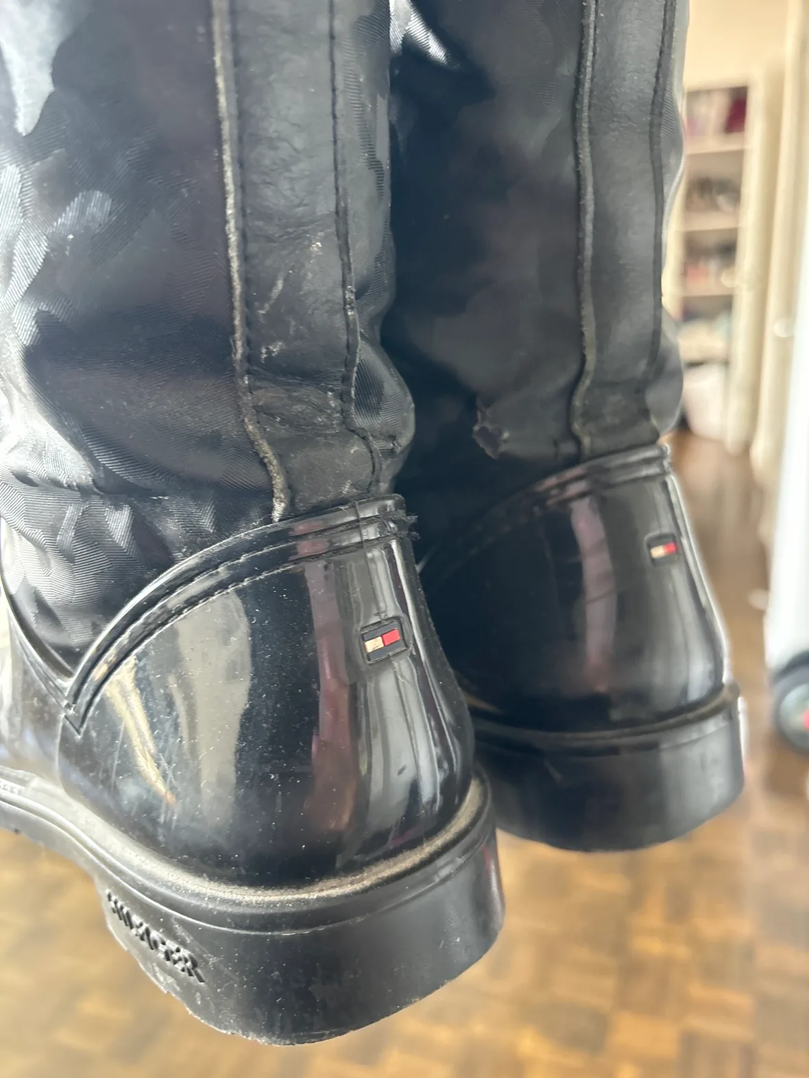 Tommy Hilfiger black  Rain and winter Boots image indicator(2)